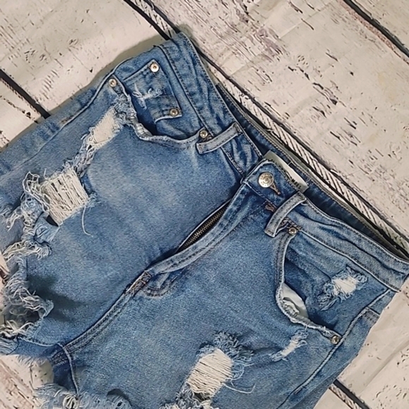 Almost Famous High Waist Distressed Cut Off Light Blue Denim Jean Shorts Size 9 - Picture 5 of 16